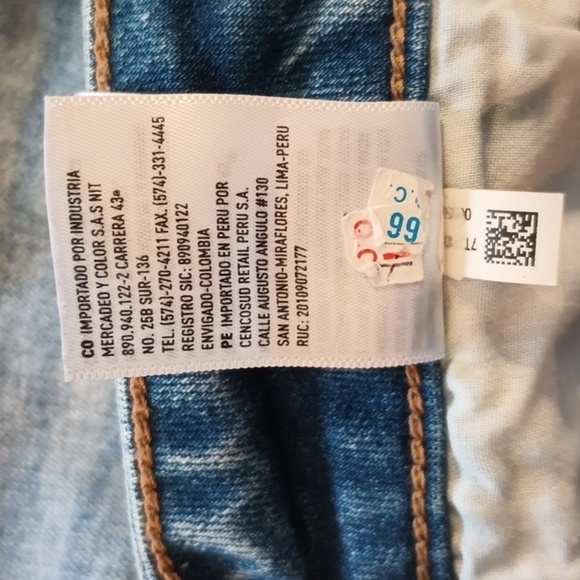 AMERICAN Eagle distressed denim skirt. Supercute for school.Size 6.Spring! - Picture 10 of 10